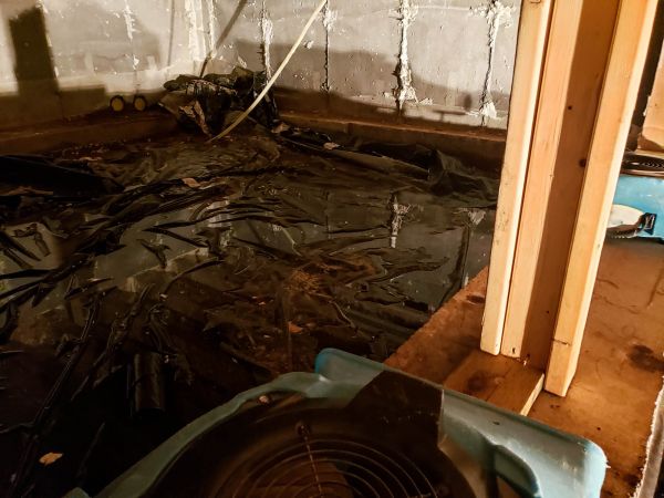 Crawlspace Water Cleanup in Lebanon